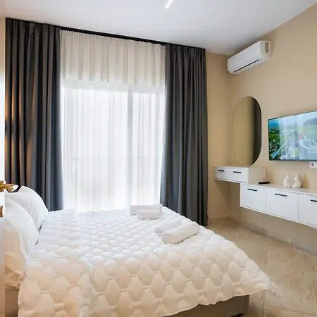 Exclusive Spacious 2bedroom Escape In * Дуррес