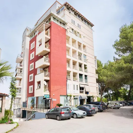 Exclusive Spacious 2bedroom Escape In * Durrës